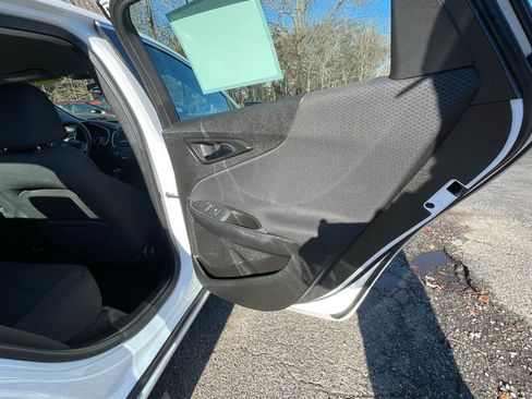 Used 2016 Chevrolet Malibu LS image 23