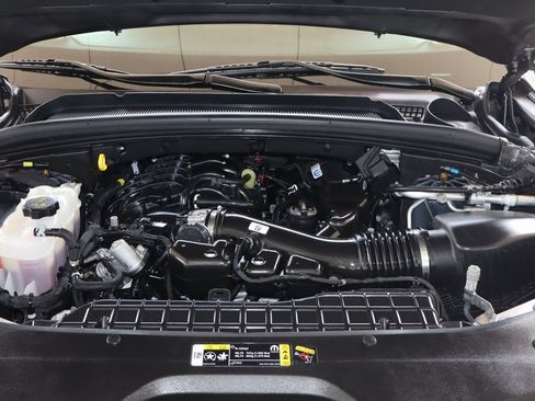 Used 2024 Jeep Grand Cherokee Summit AWD/4WD image 46