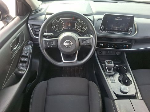 Used 2024 Nissan Rogue S AWD/4WD image 21
