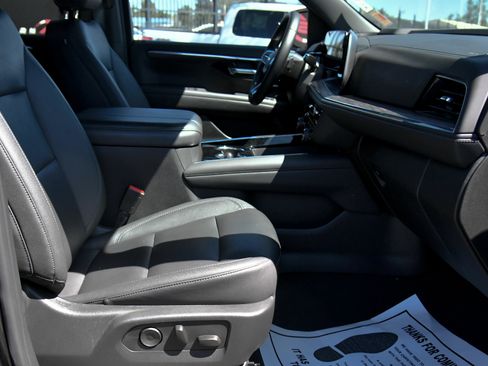Used 2025 Chevrolet Tahoe LT AWD/4WD image 58