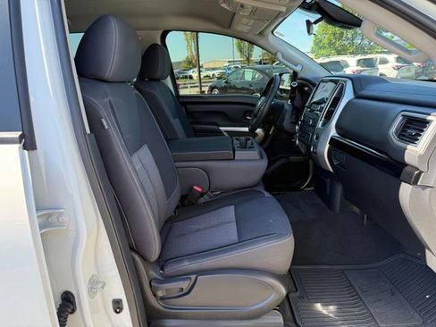 Used 2021 Nissan Titan SV w/ Accessory Utility Package AWD/4WD image 9