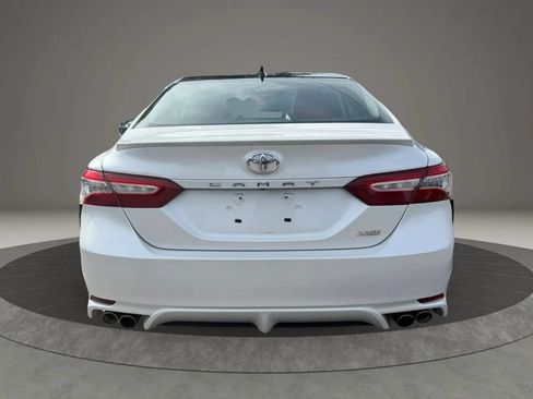 Used 2020 Toyota Camry XSE FWD image 6
