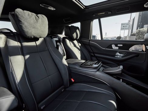 Used 2021 Mercedes-Benz Maybach GLS 600 Maybach GLS 600 image 43