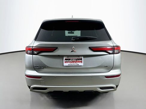 Used 2024 Mitsubishi Outlander SE FWD image 6