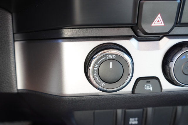 Used 2023 Toyota Tacoma SR AWD/4WD image 29