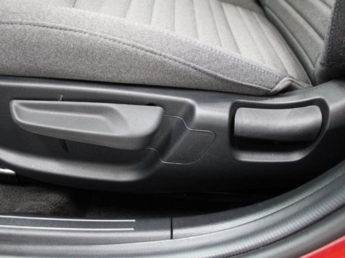 Used 2025 Kia K4 EX image 13