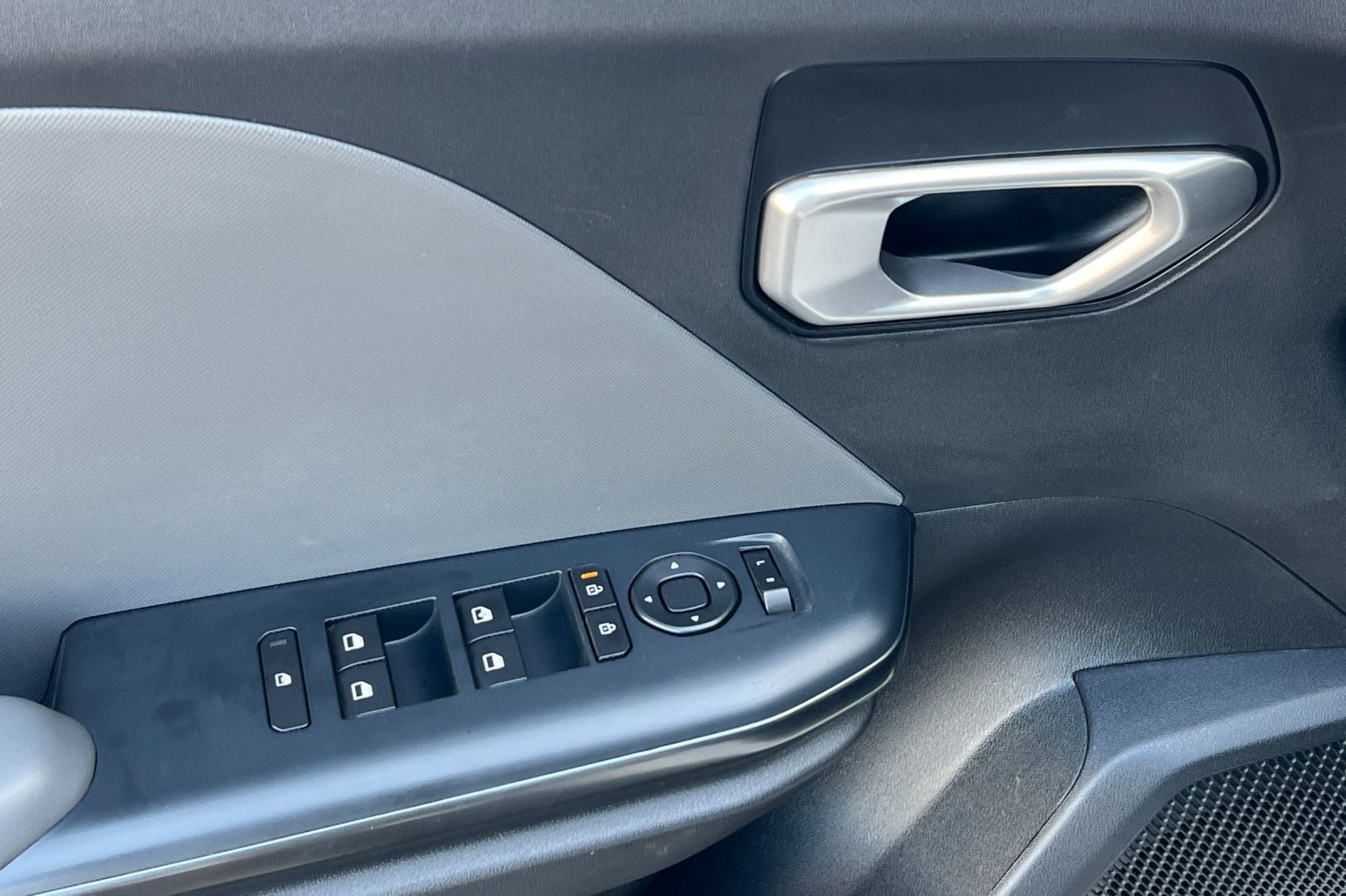 Used 2025 Kia K4 FWD image 11
