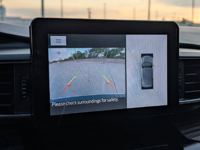 Used 2021 Ford Explorer Limited w/ Equipment Group 301A RWD image 16