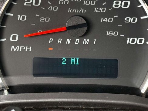 New 2025 Chevrolet Express 3500 Extended image 16