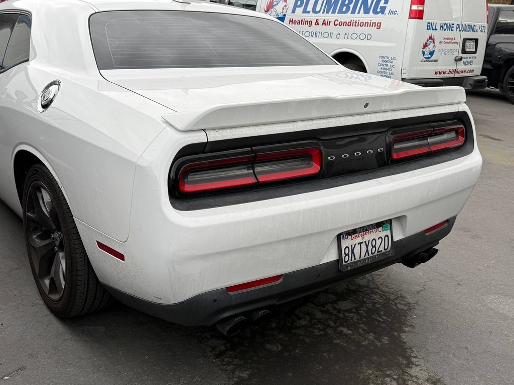 Used 2019 Dodge Challenger R/T RWD image 13
