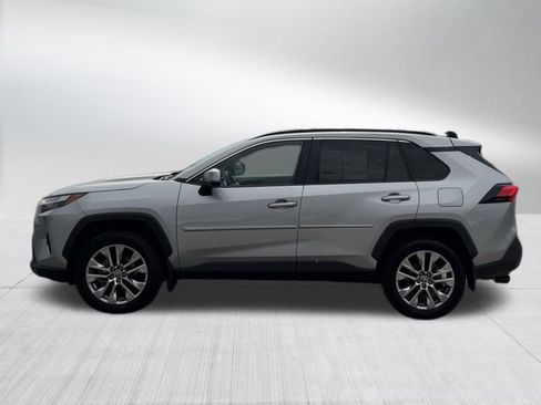 Used 2024 Toyota RAV4 XLE Premium image 4