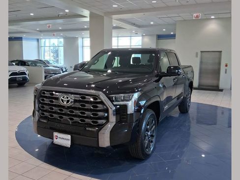 Used 2024 Toyota Tundra Platinum image 1