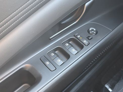 Certified 2025 Hyundai Elantra Sport image 18