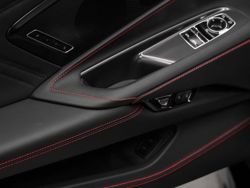 Used 2025 Chevrolet Corvette Z06 image 67