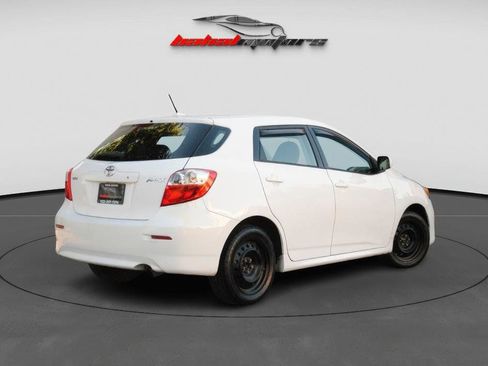 Used 2010 Toyota Matrix image 10