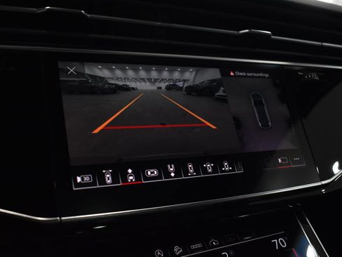 Used 2022 Audi Q7 Premium Plus w/ Premium Plus Package image 20