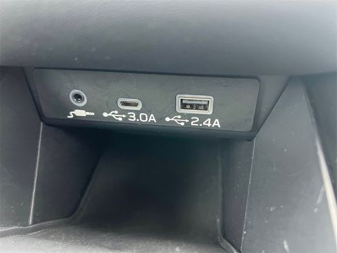 Certified 2024 Subaru Outback Limited image 23