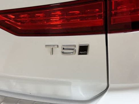 Used 2020 Volvo V60 T5 Cross Country w/ Protection Package Premier AWD/4WD image 28
