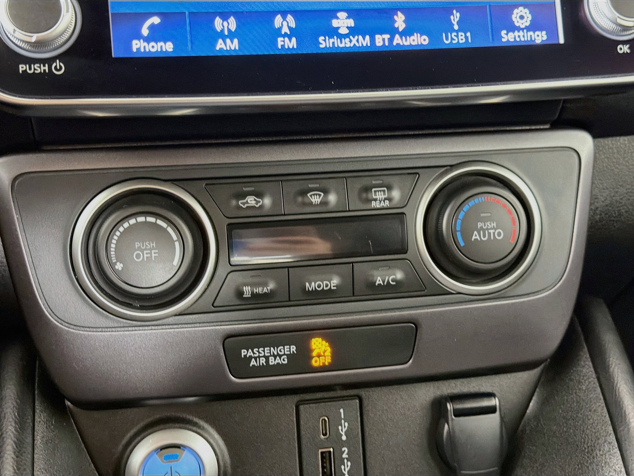 Used 2025 Nissan Leaf S FWD image 23