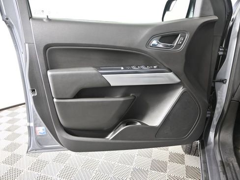 Used 2021 Chevrolet Colorado LT w/ Safety Package image 18