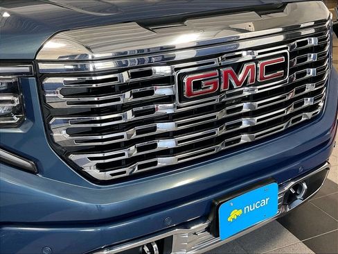 Used 2024 GMC Sierra 1500 Denali w/ Denali Reserve Package AWD/4WD image 32