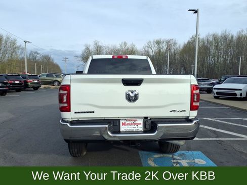 Used 2024 RAM 2500 Big Horn w/ Protection Group AWD/4WD image 3