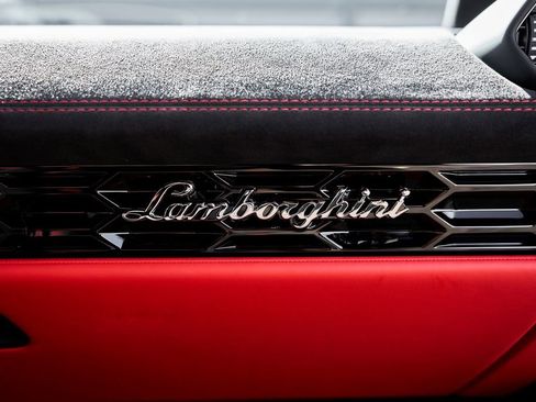 Used 2023 Lamborghini Huracan Tecnica RWD image 43