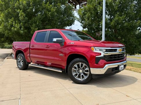 Used 2023 Chevrolet Silverado 1500 LT AWD/4WD image 1