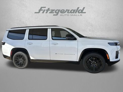 New 2026 Jeep Grand Wagoneer Limited AWD/4WD image 3
