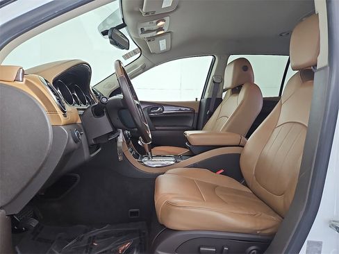 Used 2017 Buick Enclave Leather image 16