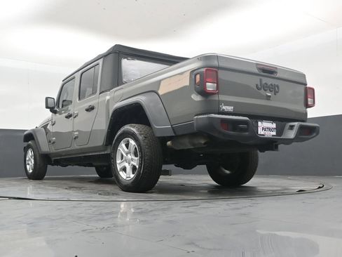 Used 2021 Jeep Gladiator Sport AWD/4WD image 37