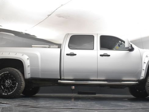 Used 2013 Chevrolet Silverado 2500 W/T AWD/4WD image 40