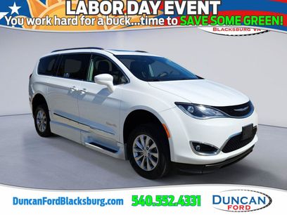 Used 2018 Chrysler Pacifica Touring-L Plus