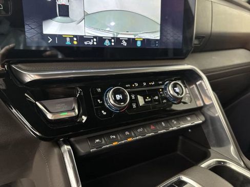 Used 2022 GMC Sierra 1500 Denali w/ Technology Package image 9