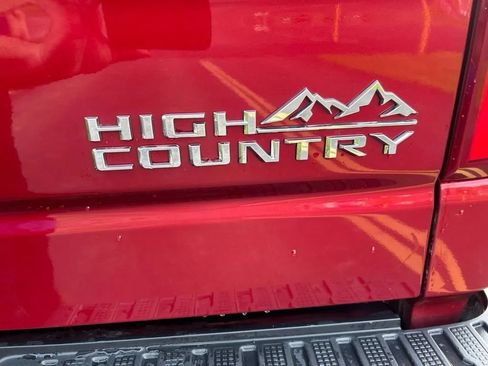 Used 2019 Chevrolet Silverado 1500 High Country w/ High Country Premium Package AWD/4WD image 10