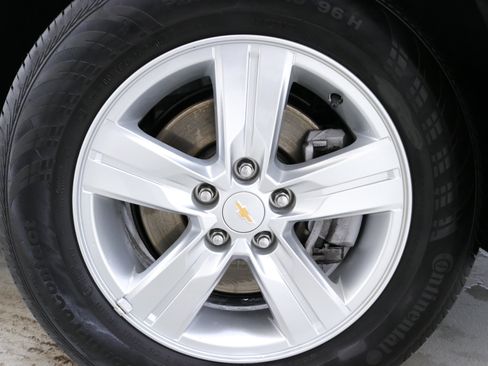 Certified 2022 Chevrolet Trax LT w/ LT Convenience Package image 34