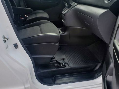 Used 2015 Chevrolet City Express LT w/ Technology Package image 10