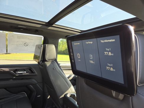 New 2026 GMC Yukon Elevation image 33