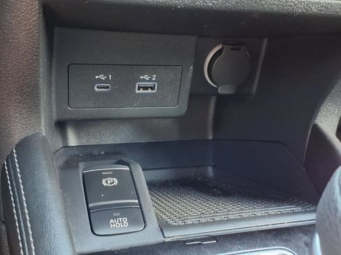 Certified 2024 Nissan Kicks SV image 21