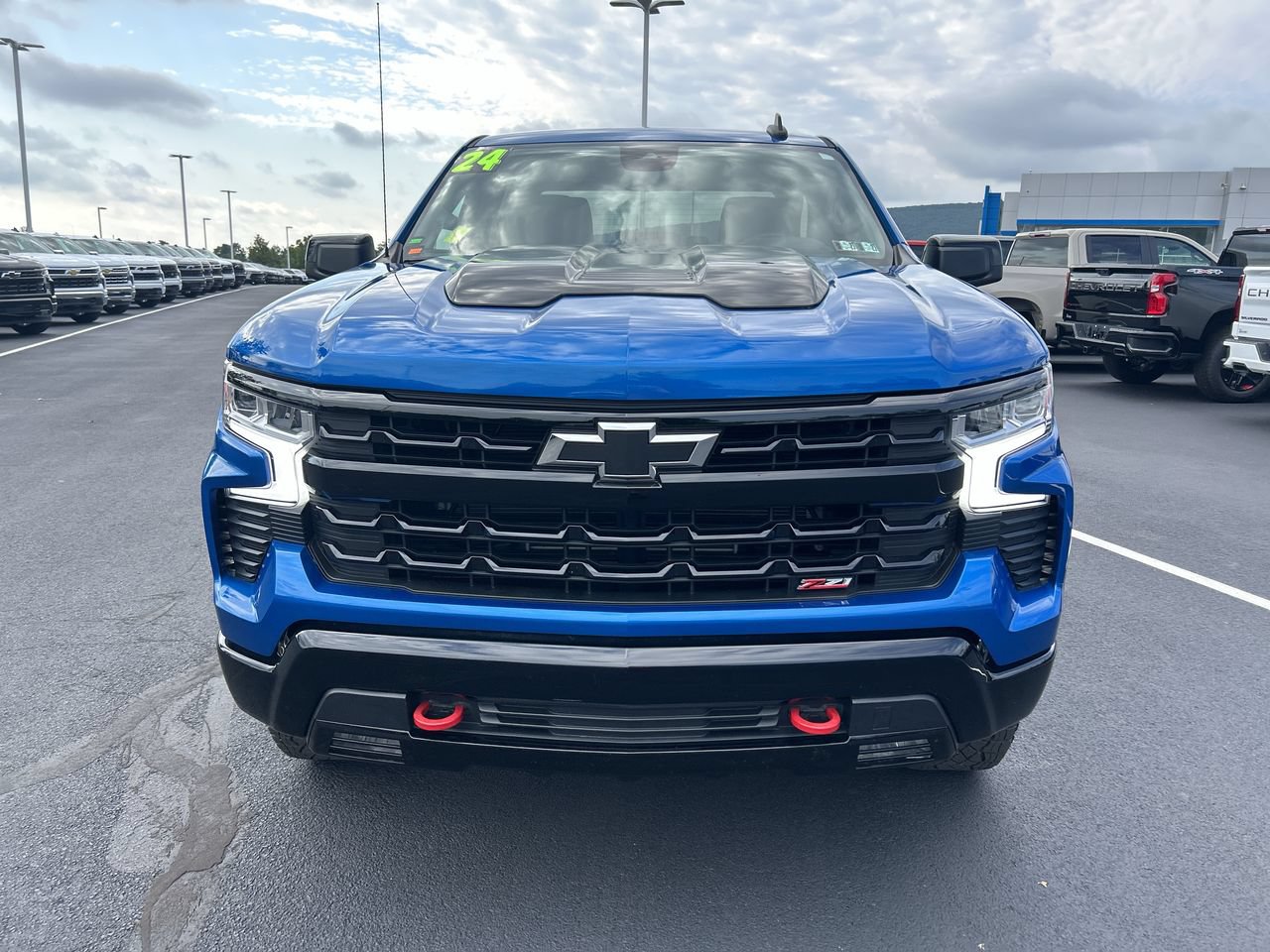 Used 2024 Chevrolet Silverado 1500 LT Trail Boss AWD/4WD image 14