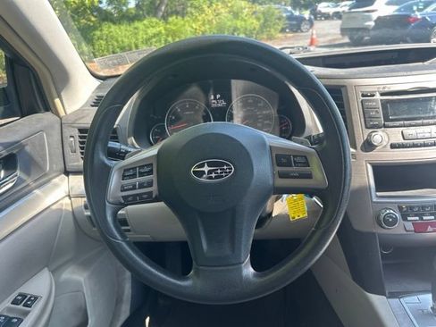 Used 2013 Subaru Outback 2.5i AWD/4WD image 13