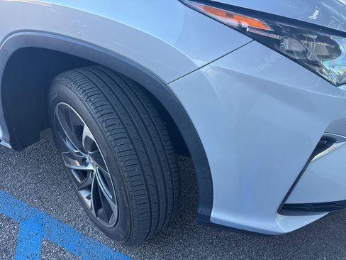 Used 2017 Lexus RX 450h AWD image 2