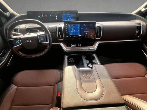 Used 2025 Ford Expedition King Ranch AWD/4WD image 12