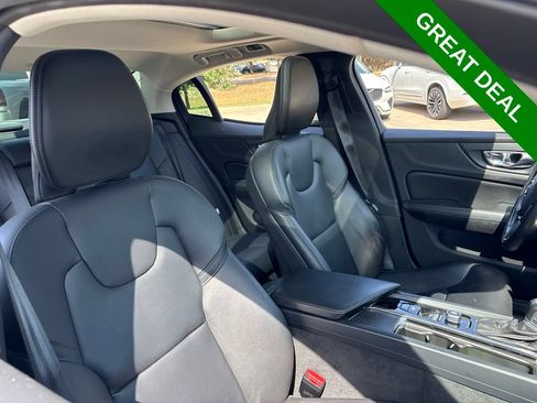 Used 2019 Volvo S60 T6 Momentum w/ Premium Package AWD/4WD image 12