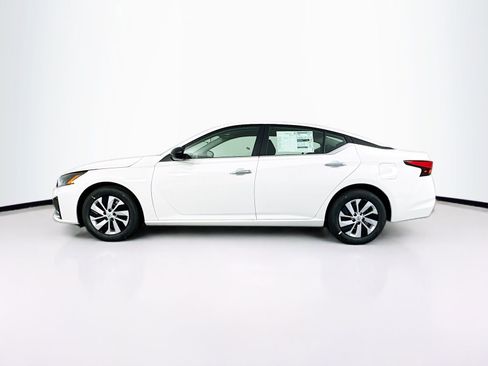 Used 2025 Nissan Altima 2.5 S image 4