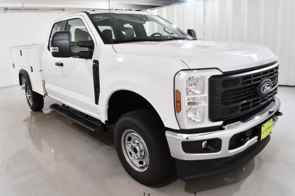 New 2027 Ford F350 XL w/ XL Driver Assist Package AWD/4WD image 5