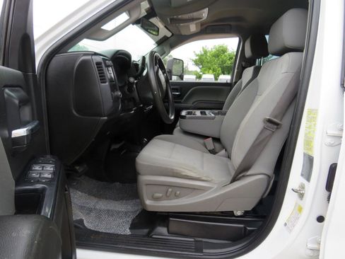 Used 2019 Chevrolet Silverado 3500 W/T w/ WT Convenience Package AWD/4WD image 11