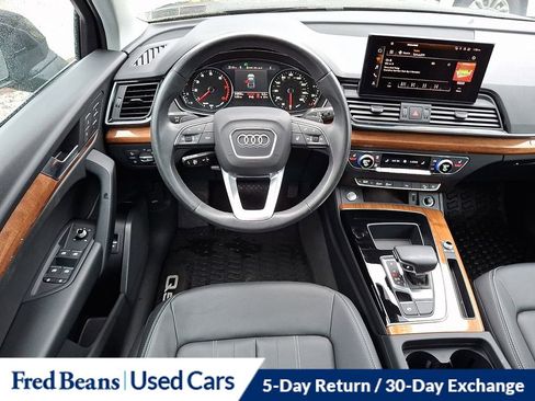 Used 2023 Audi Q5 2.0T Premium w/ Convenience Package image 14