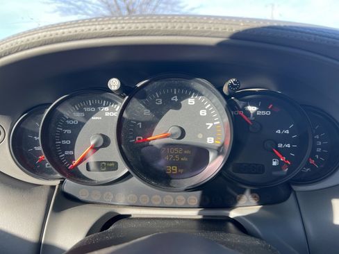 Used 2002 Porsche 911 Carrera 4 image 32