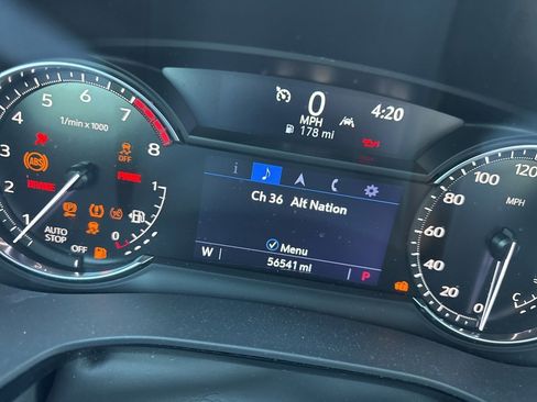 Used 2021 Cadillac XT5 Premium Luxury w/ LPO, Floor Liner Package image 9